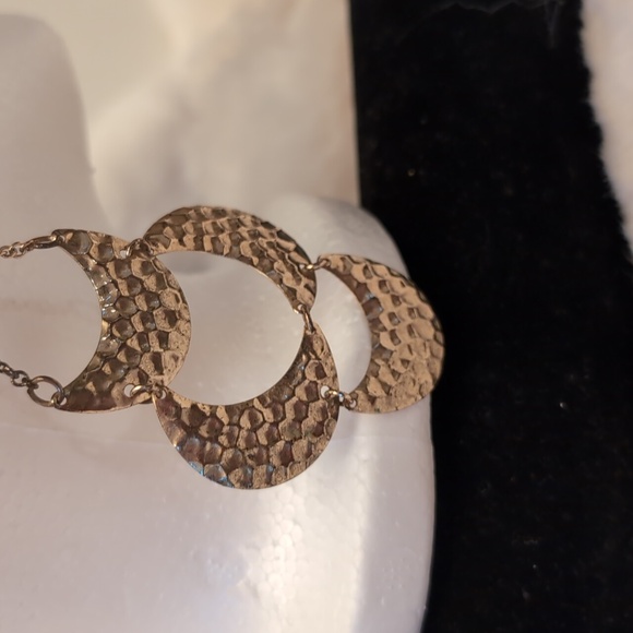 Vintage 80s Gold Toned Glam Statement Drop Dangle Earrings Textured Pattern - Picture 3 of 10